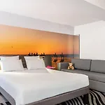 Novotel