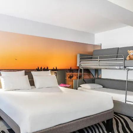 Novotel Hotel