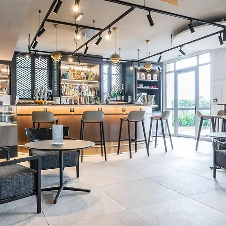 Novotel Hotel 4*