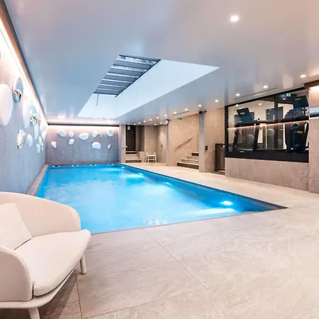 Novotel Hotel 4*