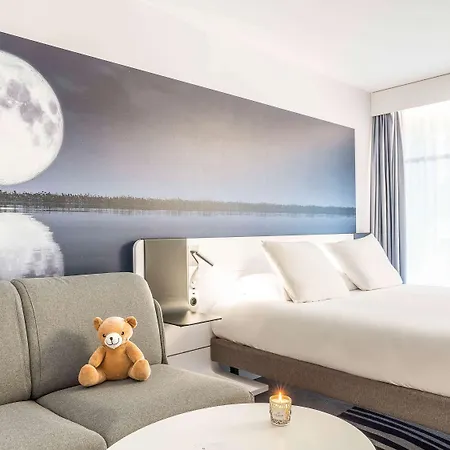 Otel Novotel