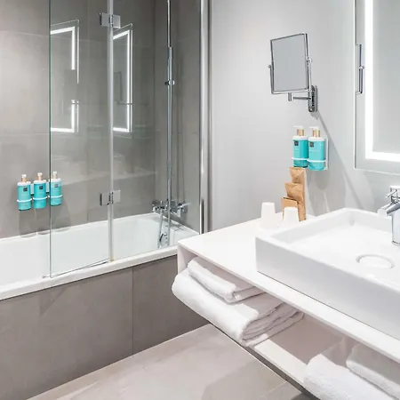 Novotel Hotel 4*
