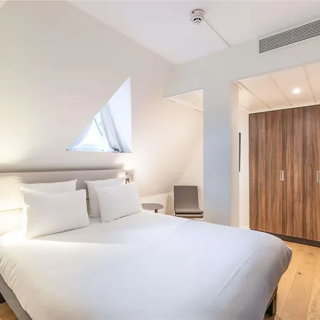 Otel Novotel 4*
