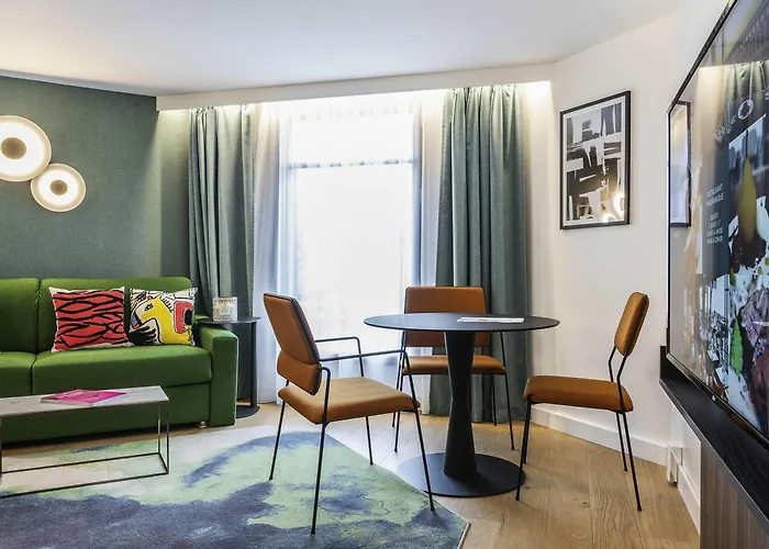 מלון Novotel דוביל