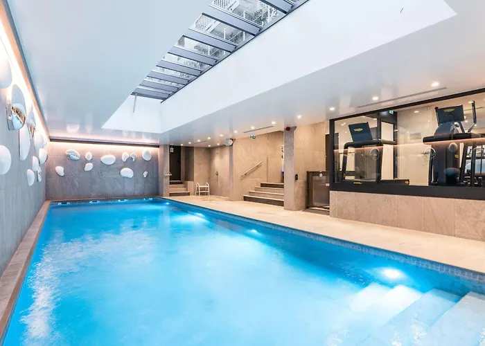 Novotel 4* דוביל